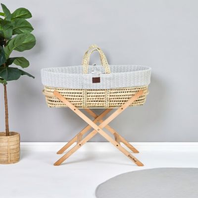 knitted moses basket