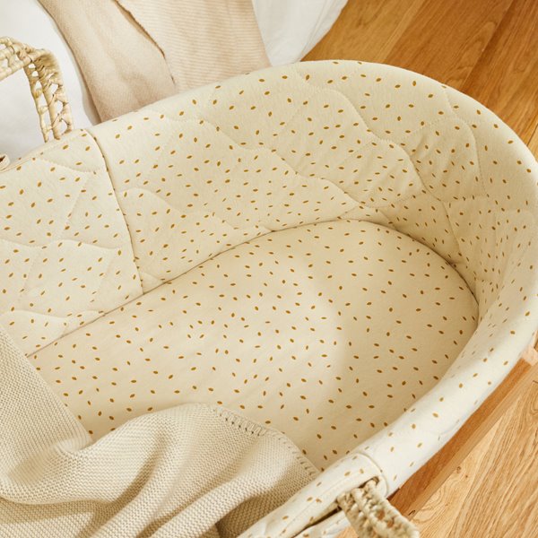The Little Green Sheep - Natural Quilted Moses Basket, Mattress & Stand - Linen Rice