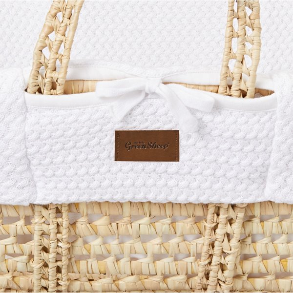 The Little Green Sheep - Organic Wheat Knit Moses Basket & Mattress white